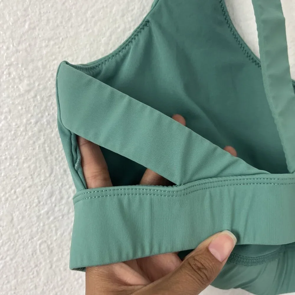VUORI Green STRIDE SPORT BRA Size Large *MISSING INSERTS - Picture 3 of 5